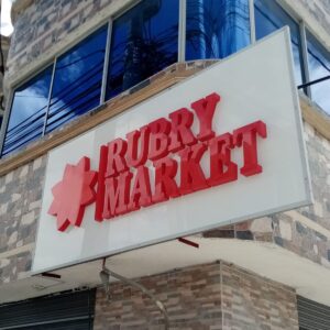 Letras en acrílico con iluminación